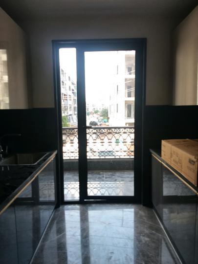 Palm Floor With Terrace Sushant Lok 1 Main Image 1