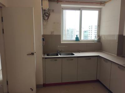 Kitchen Image of 2200 Sq.ft 3 BHK Apartment / Flat for sale in Emaar MGF The Palm Drive, Sector 66 Gurgaon for Rs. 46000000