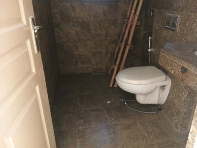 Common Bathroom Image of 2002 Sq.ft 3 BHK Apartment / Flat for rent in Experion The Heartsong, Sector 108 Gurgaon for Rs. 38000