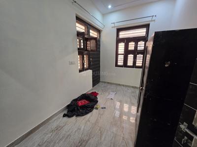 Bedroom Image of 600 Sq.ft 2 BHK Builder Floor for rent in Redundant, Sector 110 Gurgaon for Rs. 16000