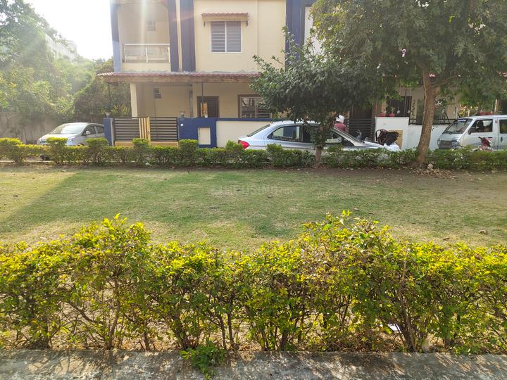 Amrit Pebble Bay Phase II Main Image 1