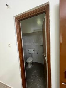 Bathroom Image of 800 Sq.ft 2 BHK Apartment / Flat for rent in Ponda Goa for Rs. 14000