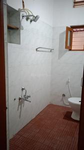 Bathroom Image of 600 Sq.ft 1 BHK Independent House for rent in Basavanagudi Bengaluru for Rs. 16000