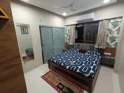 Bedroom Image of 1450 Sq.ft 3 BHK Apartment / Flat for rent in Avaneesh Heights, Shilaj Ahmedabad for Rs. 38000