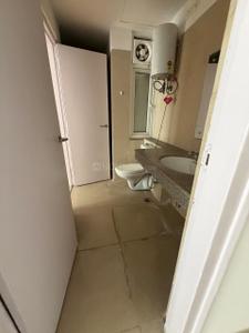 Bathroom Image of 1950 Sq.ft 4.5 BHK Apartment / Flat for sale in Emaar Palm Hills, Sector 77 Gurgaon for Rs. 25500000