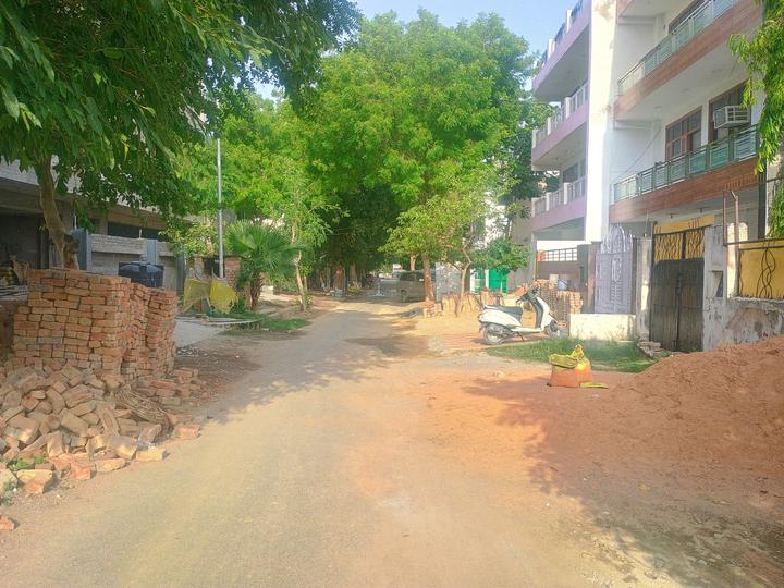 D Block, Gamma I Greater Noida Main Image 1