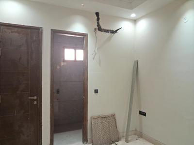 Bedroom Image of 900 Sq.ft 3 BHK Builder Floor for sale in Paschim Vihar New Delhi for Rs. 21000000