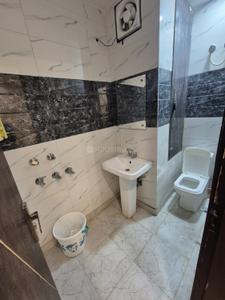 Image of 450 Sq.ft 1 BHK Builder Floor for rent in Ramesh Nagar, New Delhi for Rs. 23000