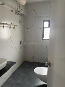 Bathroom Image of 2500 Sq.ft 3.5 BHK Duplex for rent in Leela Garden Housing, Kalyani Nagar Pune for Rs. 120000