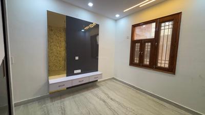 Bedroom Image of 1450 Sq.ft 4 BHK Apartment / Flat for sale in Sector 4 Rohini New Delhi for Rs. 12500000