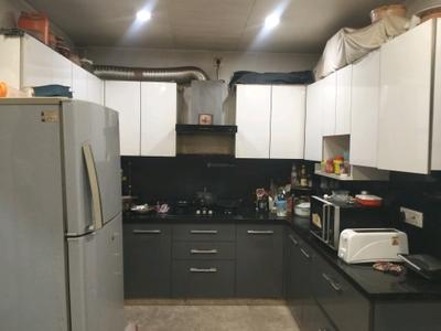 Kitchen Image of 1250 Sq.ft 3 BHK Apartment / Flat for sale in Paschim Vihar New Delhi for Rs. 14500000