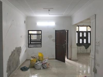 Dining Area Image of 1100 Sq.ft 3 BHK Apartment / Flat for sale in Vikaspuri New Delhi for Rs. 16500000