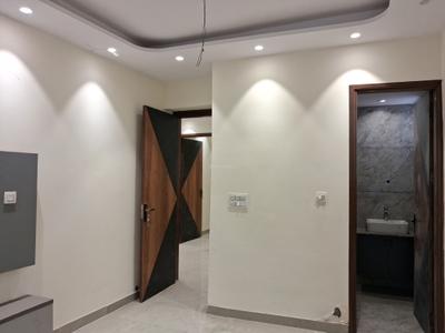 Bedroom Image of 1350 Sq.ft 3 BHK Apartment / Flat for sale in Paschim Vihar New Delhi for Rs. 20500000