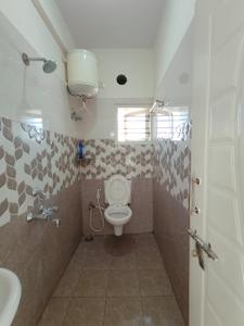 Bathroom Image of 900 Sq.ft 2 BHK Builder Floor for rent in Choodasandra Bengaluru for Rs. 20000
