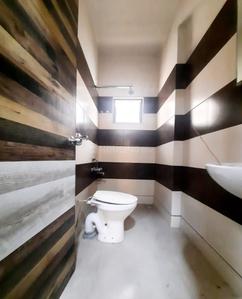 Bathroom Image of 1500 Sq.ft 4 BHK Villa for sale in Ananta Swagatam, Atladara Vadodara for Rs. 7500000