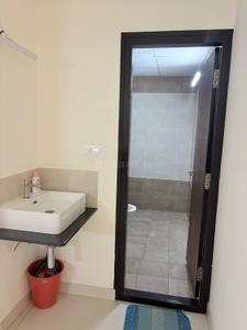 Bathroom Image of 1580 Sq.ft 3 BHK Apartment / Flat for rent in Aakar Acropolis, Deepanagar Mysore for Rs. 28000