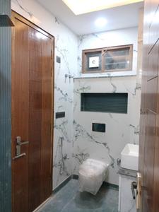 Common Bathroom Image of 1305 Sq.ft 3 BHK Builder Floor for sale in BPTP District 5, Sector 84 Faridabad for Rs. 13500000