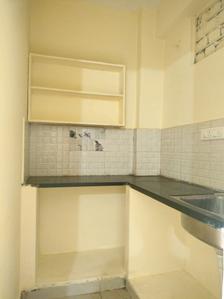 Kitchen Image of 450 Sq.ft 1 BHK Apartment / Flat for rent in Bommanahalli Bengaluru for Rs. 12800