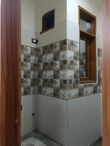 Common Bathroom Image of 620 Sq.ft 2 BHK Builder Floor for sale in Mukundpur New Delhi for Rs. 3200000