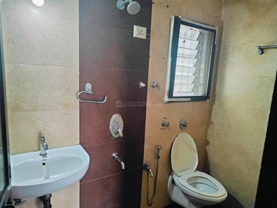 Bathroom Image of 915 Sq.ft 2 BHK Apartment / Flat for rent in Dombivli West Thane for Rs. 19000