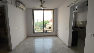 Living Room Image of 630 Sq.ft 1 BHK Apartment / Flat for rent in Hiranandani Castalia, Hiranandani Estate Thane for Rs. 38000