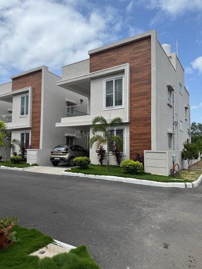 Arhan Bloom Fields Main Image 1