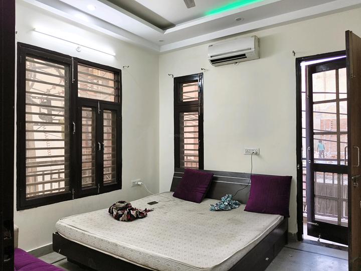 Avenue 69 Bedroom One 1