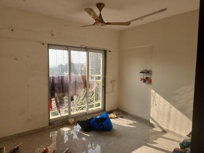 Bedroom Image of 729 Sq.ft 1 BHK Apartment / Flat for rent in KSA Palms, Agripada Mumbai for Rs. 65000