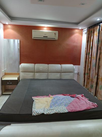 Raja Park Bedroom 1