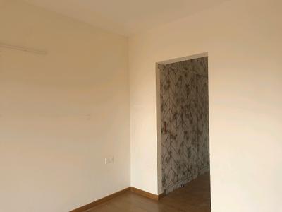 Bedroom Image of 1850 Sq.ft 3 BHK Apartment / Flat for sale in Shapoorji Pallonji JoyVille, Sector 102 Gurgaon for Rs. 29900000