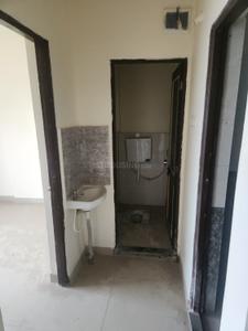 Bathroom Image of 450 Sq.ft 1 BHK Apartment / Flat for sale in Shivane Pune for Rs. 2800000