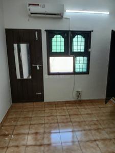 Bedroom Image of 1800 Sq.ft 3 BHK Builder Floor for rent in Besant Nagar Chennai for Rs. 50000