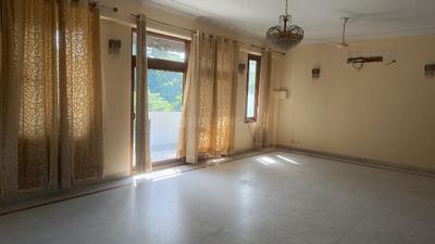 Hall Image of 3000 Sq.ft 4 BHK Builder Floor for rent in Vasant Vihar New Delhi for Rs. 300000