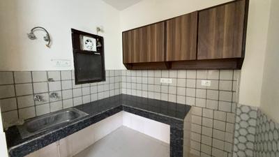 Kitchen Image of 700 Sq.ft 2 BHK Builder Floor for rent in Sector 57 Gurgaon for Rs. 20000