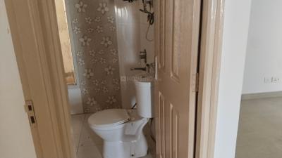 Image of 1295 Sq.ft 3 BHK Apartment / Flat for rent in Supertech Cape Town, Sector 74, Noida for Rs. 36000