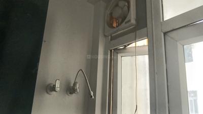 Kitchen Image of 1000 Sq.ft 2 BHK Apartment / Flat for rent in Sikka Karnam Greens, Sector 143B Noida for Rs. 30000