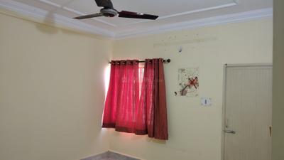 Bedroom Image of 1400 Sq.ft 3 BHK Apartment / Flat for rent in Pandey Muhalla Dhanbad for Rs. 12000