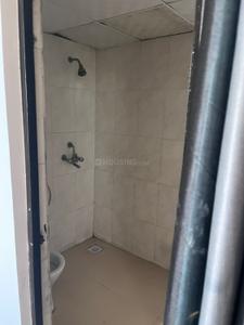 Bathroom Image of 720 Sq.ft 2 BHK Builder Floor for sale in Mukherjee Nagar New Delhi for Rs. 7500000