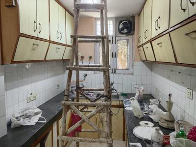 Kitchen Image of 1500 Sq.ft 2.5 BHK Apartment / Flat for rent in Sri Niketan Apartments, Sector 7 Dwarka New Delhi for Rs. 45000