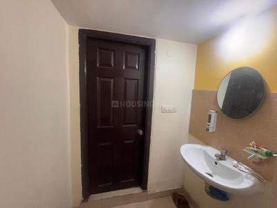 Bathroom Image of 1860 Sq.ft 3 BHK Apartment / Flat for rent in  Lakeview Mirra Residency, Begumpet Hyderabad for Rs. 45000