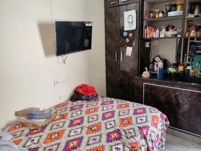 Bedroom Image of 400 Sq.ft 1 RK Apartment / Flat for rent in Domlur Layout Bengaluru for Rs. 23000