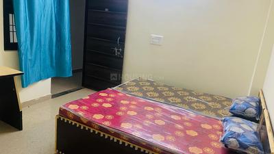 Bedroom Image of Shine pg  in Sector 62, Noida