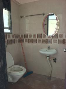 Bathroom Image of 1500 Sq.ft 3 BHK Apartment / Flat for rent in Ashtekar Silver Oak, Katraj Pune for Rs. 30000