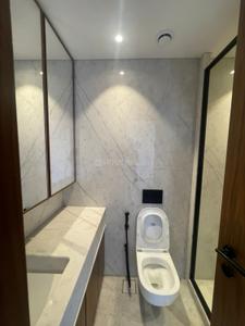Bathroom Image of 2600 Sq.ft 4 BHK Apartment / Flat for sale in Bandra West Mumbai for Rs. 235000000