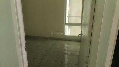 Bedroom Image of 1185 Sq.ft 3 BHK Apartment / Flat for rent in Gaurs Siddhartham, Siddharth Vihar Ghaziabad for Rs. 20000