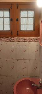 Bathroom Image of 750 Sq.ft 2 BHK Independent House for rent in Ejipura Bengaluru for Rs. 24500