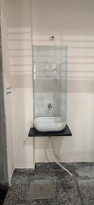 Bathroom Image of 700 Sq.ft 1 BHK Independent House for rent in Lalarpura Jaipur for Rs. 12000
