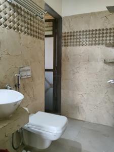 Common Bathroom Image of 750 Sq.ft 2 BHK Apartment / Flat for sale in Mulund East Mumbai for Rs. 16500000
