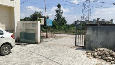 Living Room Image of 1350 Sq.ft 3 BHK Builder Floor for sale in Bajwa Sunny Enclave Global City, Harlal Pur Mohali for Rs. 5590000