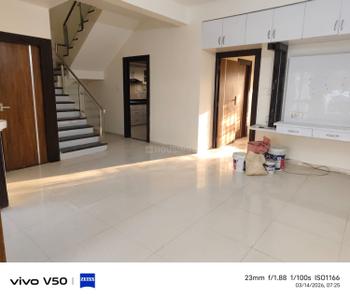 Hall Image of 2200 Sq.ft 5 BHK Duplex for rent in Bawadiya Kalan Bhopal for Rs. 38000
